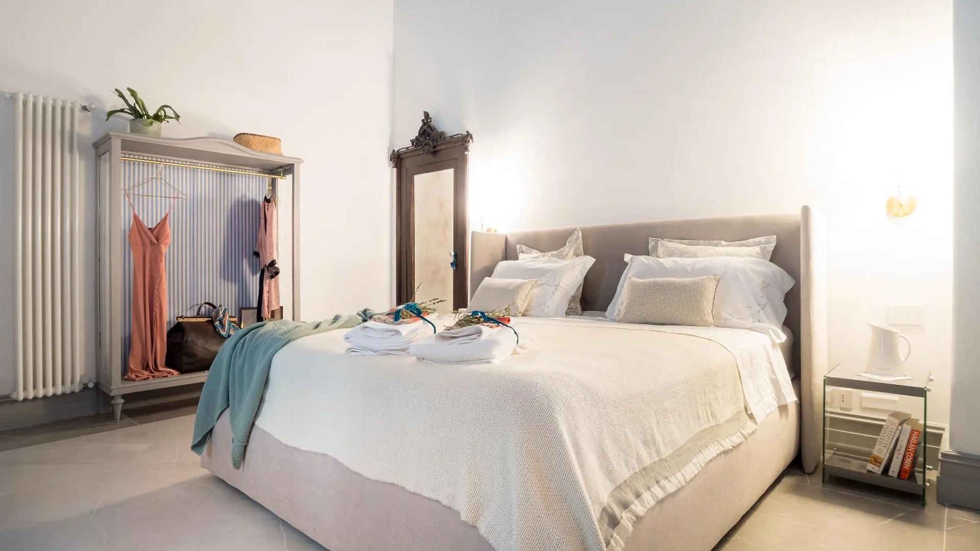 Palazzo Santa Ninfa - Luxury Mansion Apartment Palermo