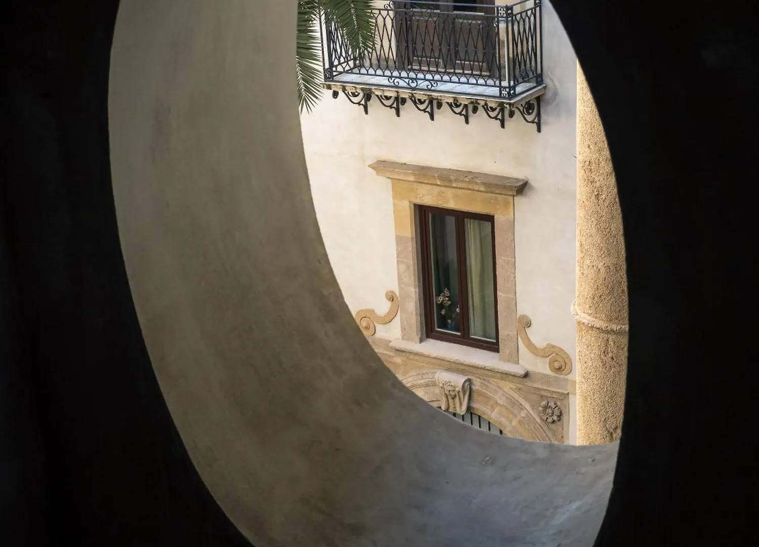 Palazzo Santa Ninfa - Luxury Mansion Apartment Palermo