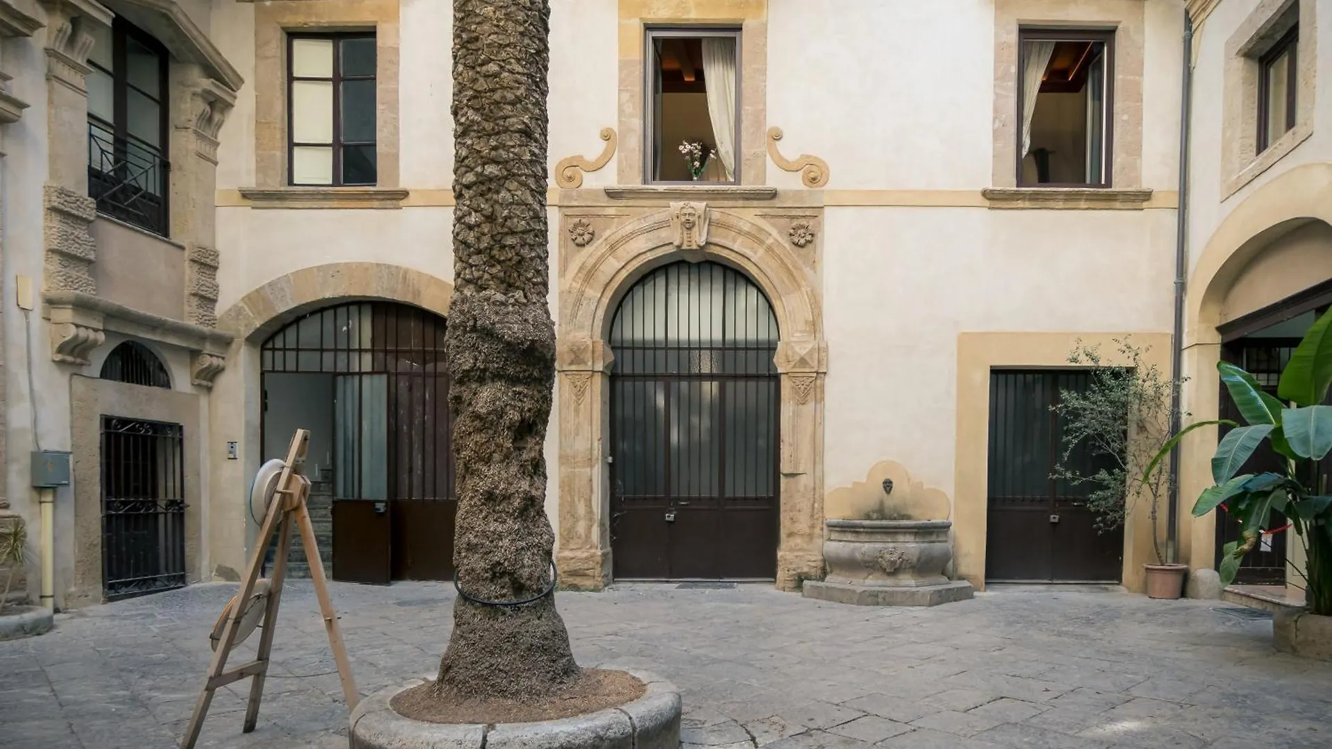 Palazzo Santa Ninfa - Luxury Mansion Apartment Palermo