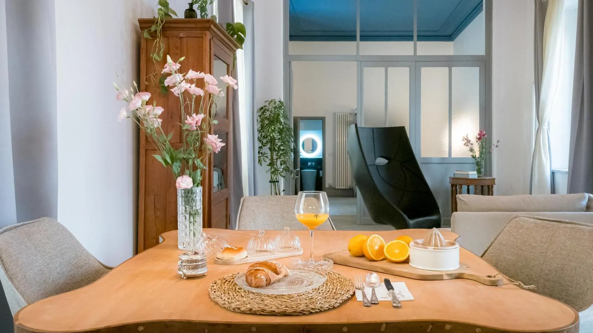 Palazzo Santa Ninfa - Luxury Mansion Apartment Palermo