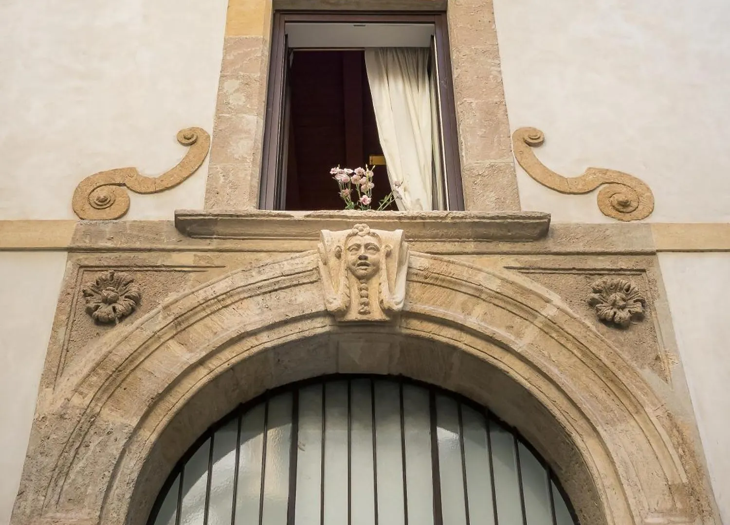 Palazzo Santa Ninfa - Luxury Mansion Apartment Palermo
